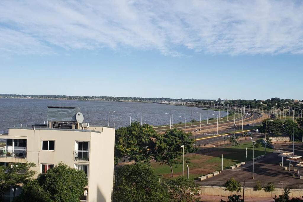 Hermoso Departamento Con Vista Al Rio Y Parrilla Appartamento Posadas Esterno foto